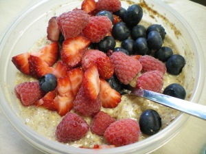 Steel cut oats with fruit, cinnamon, and ground flax